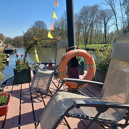 Sur La Somme A Bord De La Peniche Arche De Noe Hotel Pont-Rémy Eksteriør billede